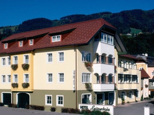 Hotel Leitnerbrau モントゼー エクステリア 写真